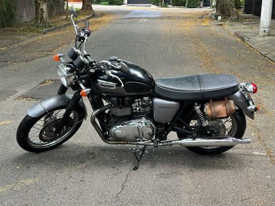 TRIUMPH BONNEVILE TRIUMPH BONNEVILE